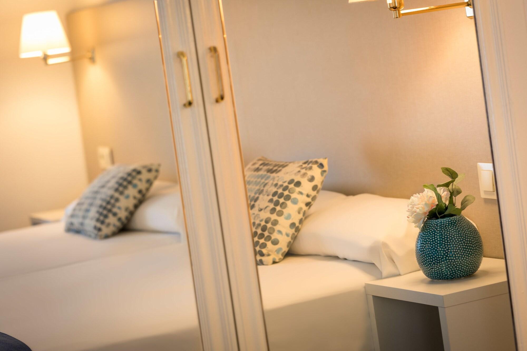 Hotel Htop Caleta Palace #htopbliss 4*